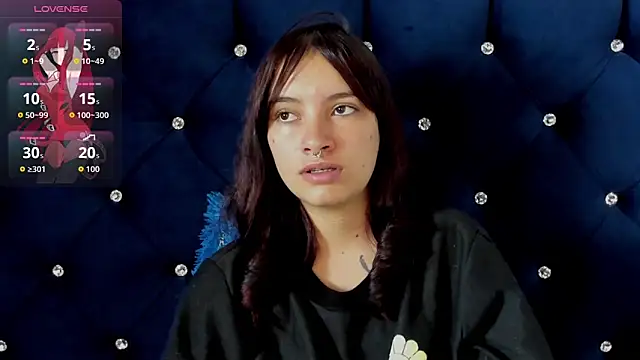 Snapshot of nahomy_glow chatting on 02-13-26, 07:10 nahomy glow online show from 02-13-26, 07:10