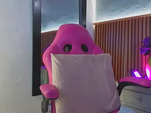 miss monserrate01 online show from 02-21-26, 12:50