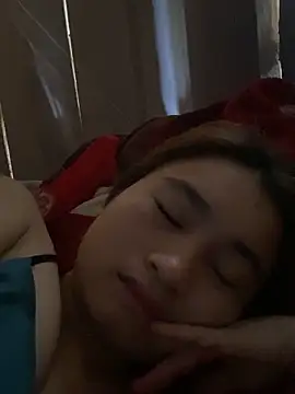 yuii-717 online show from 04-20-26, 07:55