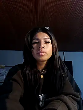 Snapshot of MeelFox chatting on 03-06-26, 12:23 MeelFox online show from 03-06-26, 12:23