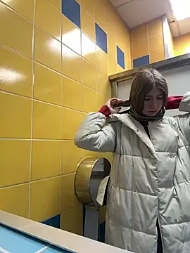 Bubble Chloe online show from 02-14-26, 08:22