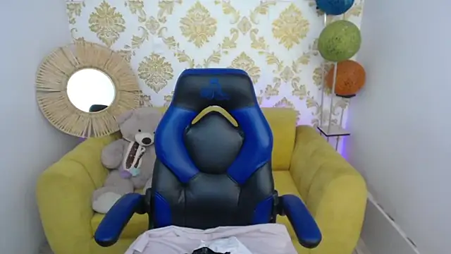 ALISS M  online show from 03-05-26, 08:05