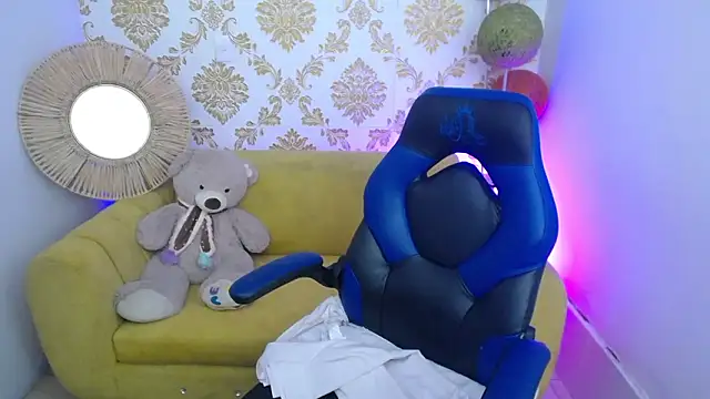 ALISS M  online show from 03-09-26, 08:13