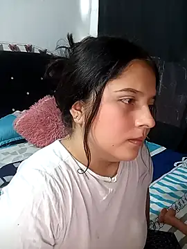 Salome Vivas online show from 04-19-26, 02:49