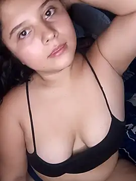 Salome Vivas online show from 04-24-26, 05:04