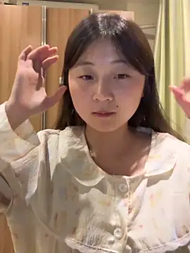 LXR77887 online show from 04-12-26, 12:54