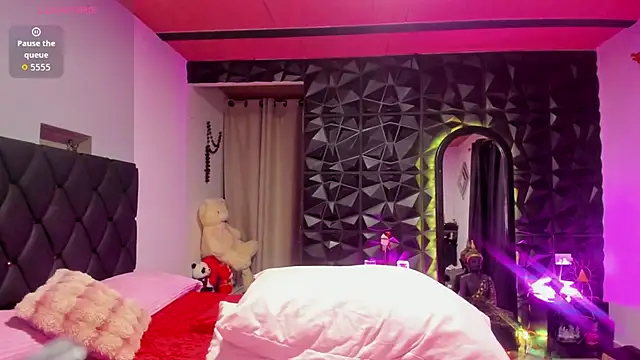 LINDA BLER online show from 02-06-26, 01:32