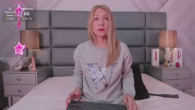 AlexaFoxx  online show from 04-27-26, 12:36