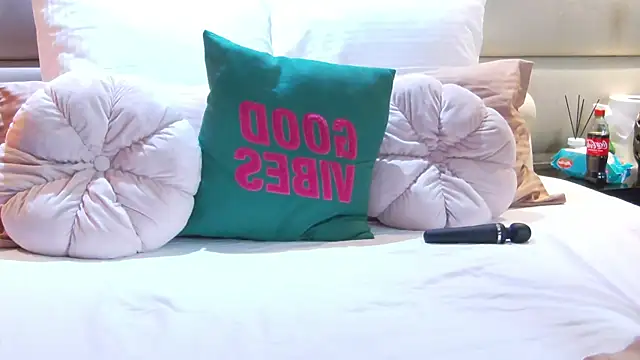 BlissArtX online show from 02-04-26, 08:58