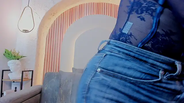 violet scott  online show from 03-24-26, 10:31