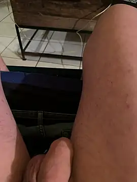 Kylxxx8 online show from 03-31-26, 08:09