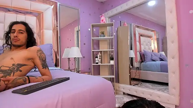 Goldentemptation  online show from 04-27-26, 08:07