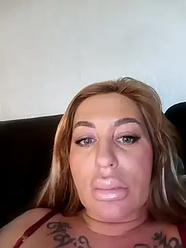 MiaMooly online show from 02-22-26, 02:15