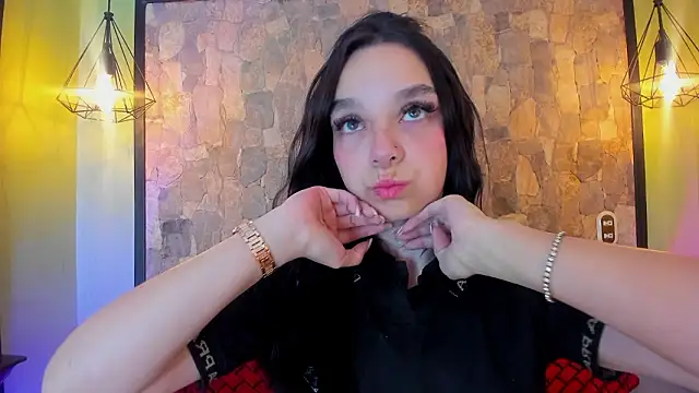 Snapshot of Elizabeth_Ferrer chatting on 03-06-26, 12:23 Elizabeth Ferrer online show from 03-06-26, 12:23