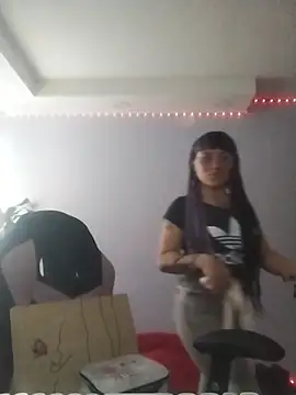 missfungi8 online show from 02-11-26, 06:02