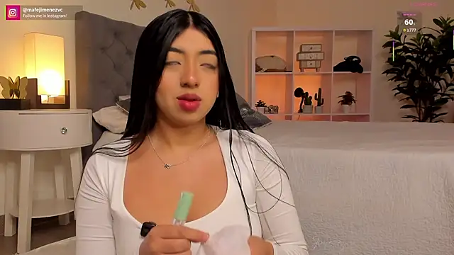 missvancouver online show from 04-22-26, 12:50