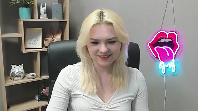 SweetLilyxo online show from 02-28-26, 07:42