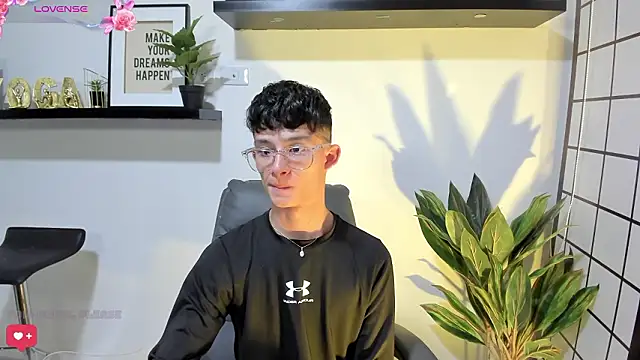 Patrick Howland  online show from 04-02-26, 01:36