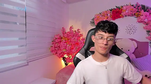 Patrick Howland  online show from 04-23-26, 09:17