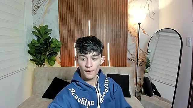 Patrick Howland  online show from 04-28-26, 03:33