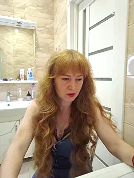 LanaBananaa  online show from 04-19-26, 09:17