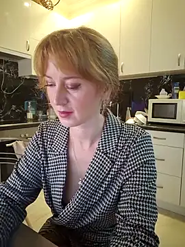 LanaBananaa  online show from 04-24-26, 09:50