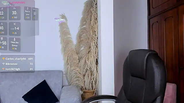 PamelaQueen  online show from 04-28-26, 02:27