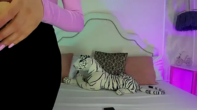 niicole garner online show from 03-04-26, 04:57