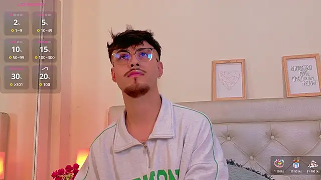 Aiden Gray online show from 03-12-26, 10:49