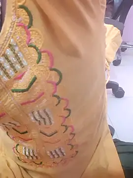 Snapshot of Hot_baby900 chatting on 02-14-26, 04:42 Hot baby900 online show from 02-14-26, 04:42