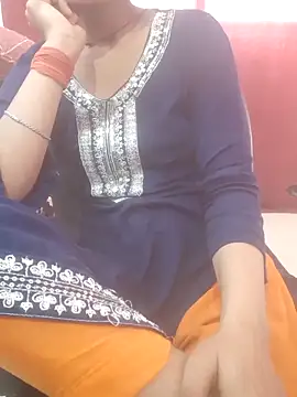 Snapshot of Hot_baby900 chatting on 03-10-26, 04:06 Hot baby900 online show from 03-10-26, 04:06