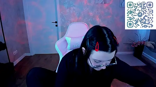 Kira G0ld online show from 04-11-26, 07:45