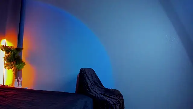 Kira G0ld online show from 04-25-26, 01:41