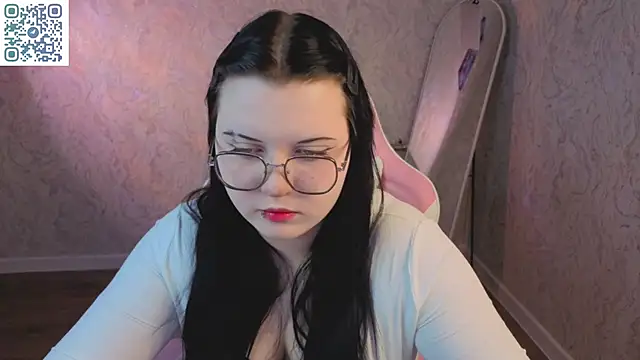 Kira G0ld online show from 04-28-26, 01:04