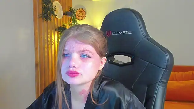 Snapshot of ChloeHalses chatting on 05-01-26, 05:01 ChloeHalses online show from 05-01-26, 05:01