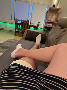 Snapshot of hungryMaya chatting on 02-25-26, 05:00 hungryMaya online show from 02-25-26, 05:00