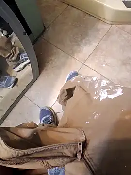 Snapshot of bojo69 chatting on 02-16-26, 09:16 bojo69 online show from 02-16-26, 09:16