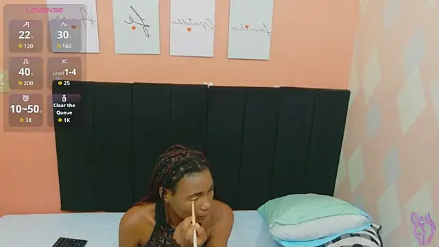 tightlittleebony online show from 04-19-26, 06:32