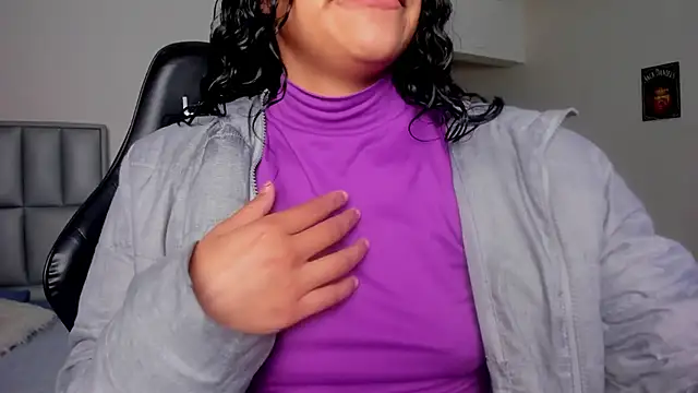 Julieta Parker online show from 04-18-26, 04:16