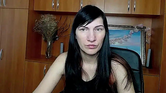 Snapshot of Rosalinda_ro chatting on 03-11-26, 07:14 Rosalinda ro online show from 03-11-26, 07:14