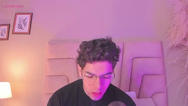 Axel Creed online show from 02-10-26, 10:19