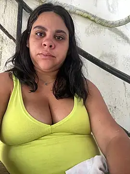 Snapshot of Adriputinha chatting on 02-18-26, 03:08 Adriputinha online show from 02-18-26, 03:08