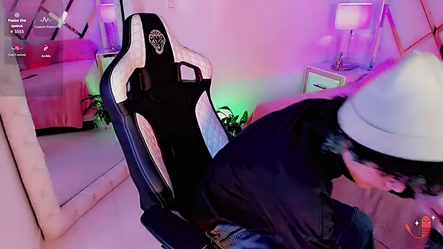 Snapshot of thanier_18 chatting on 02-24-26, 07:34 thanier 18 online show from 02-24-26, 07:34