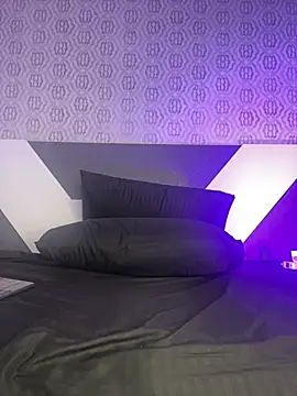 Mia rivers   online show from 03-28-26, 07:46