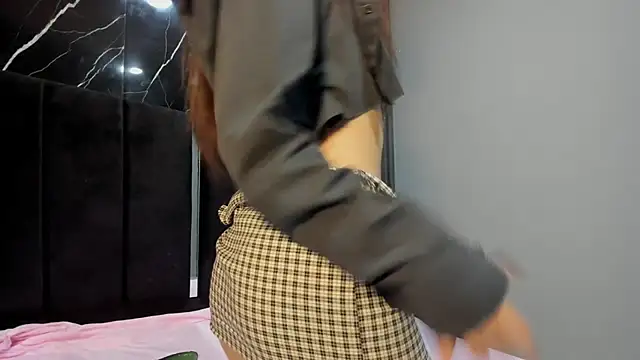 Snapshot of LunaSmithly chatting on 02-12-26, 02:34 LunaSmithly online show from 02-12-26, 02:34