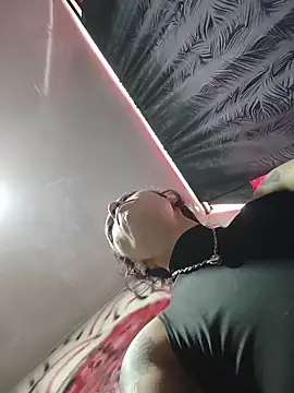 CharlotteKravizz online show from 02-27-26, 03:23