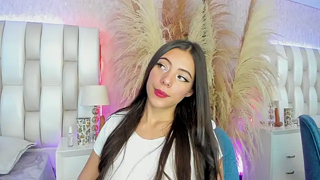 Sophi rae online show from 04-22-26, 08:21