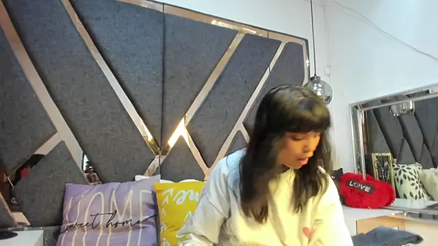 Maggyx online show from 03-15-26, 02:56