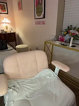 mooviebaby online show from 04-23-26, 03:41