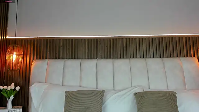 LisaLain online show from 03-10-26, 11:59